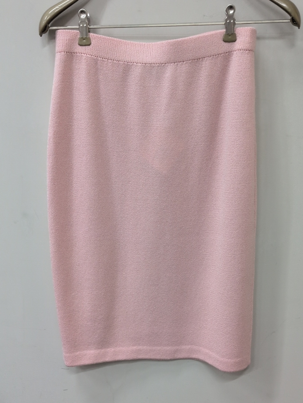 St. John Soft Pink Knit Pencil Skirt